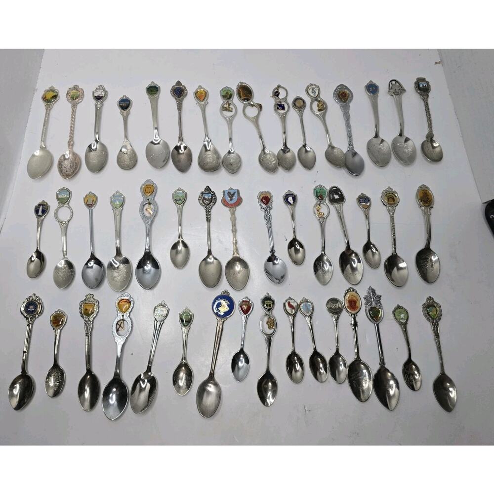 Lot 47 SOUVENIR TEA SPOONS Vintage US States Landmarks International